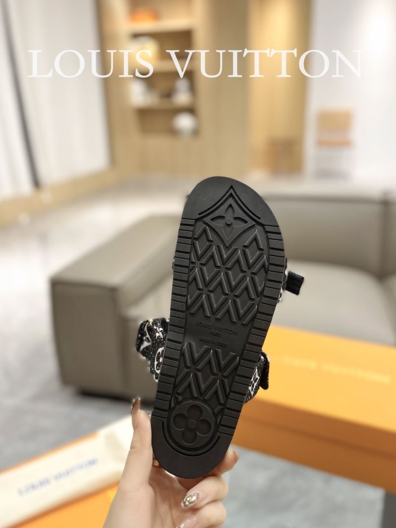 Louis Vuitton Slippers